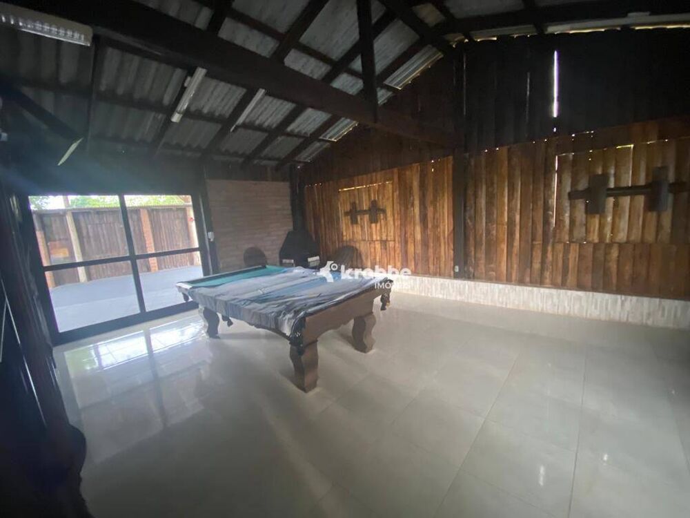 Chácara à venda com 5 quartos, 378m² - Foto 8