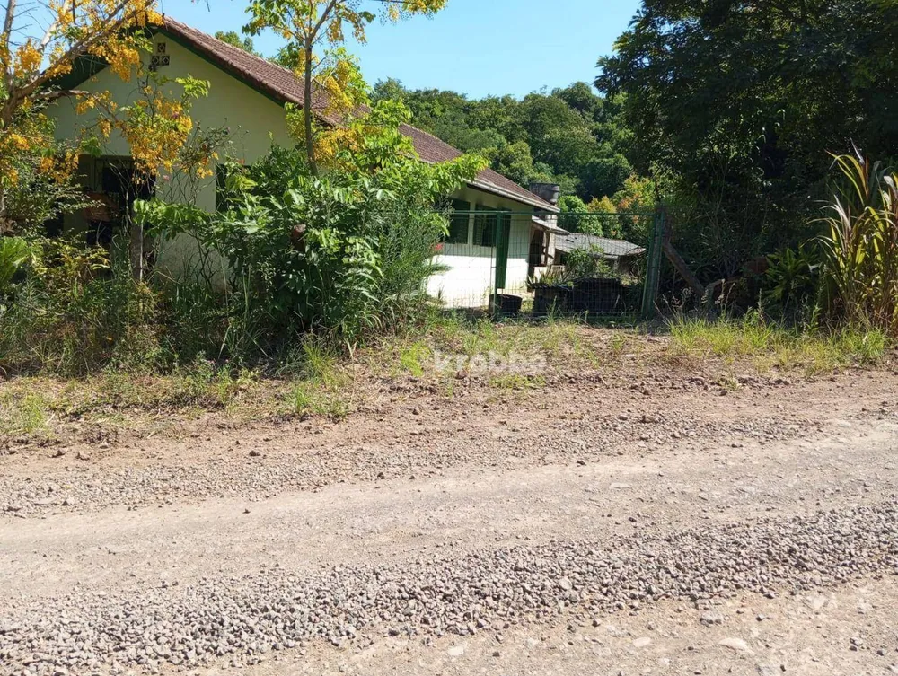 Chácara, 4 quartos, 2800 m² - Foto 1