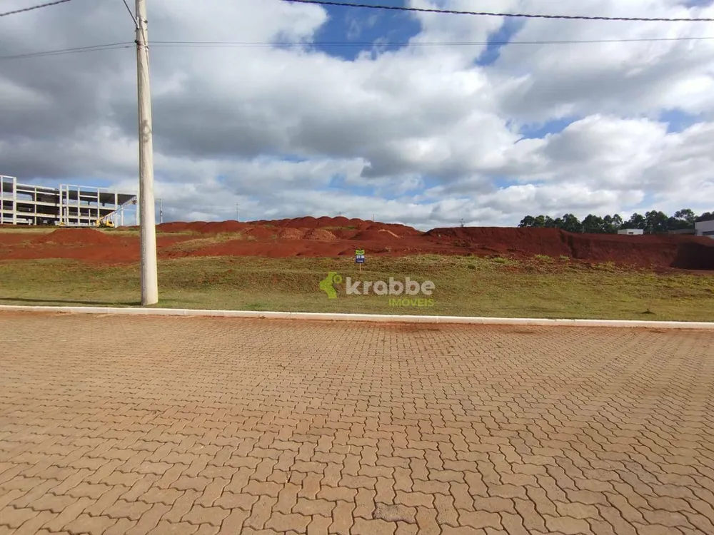 Loteamento e Condomínio, 1000 m² - Foto 1