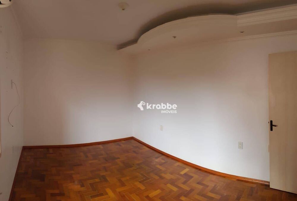 Casa, 4 quartos, 179 m² - Foto 1