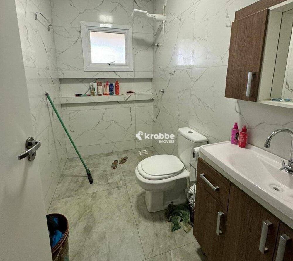 Casa, 3 quartos, 141 m² - Foto 2
