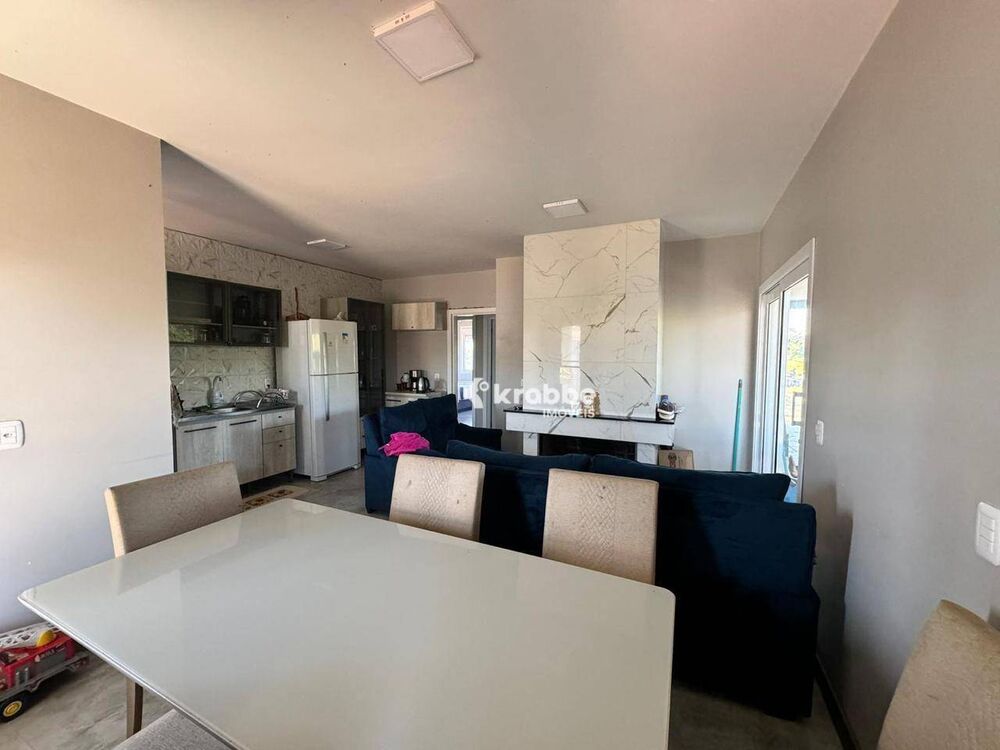 Casa, 3 quartos, 141 m² - Foto 1