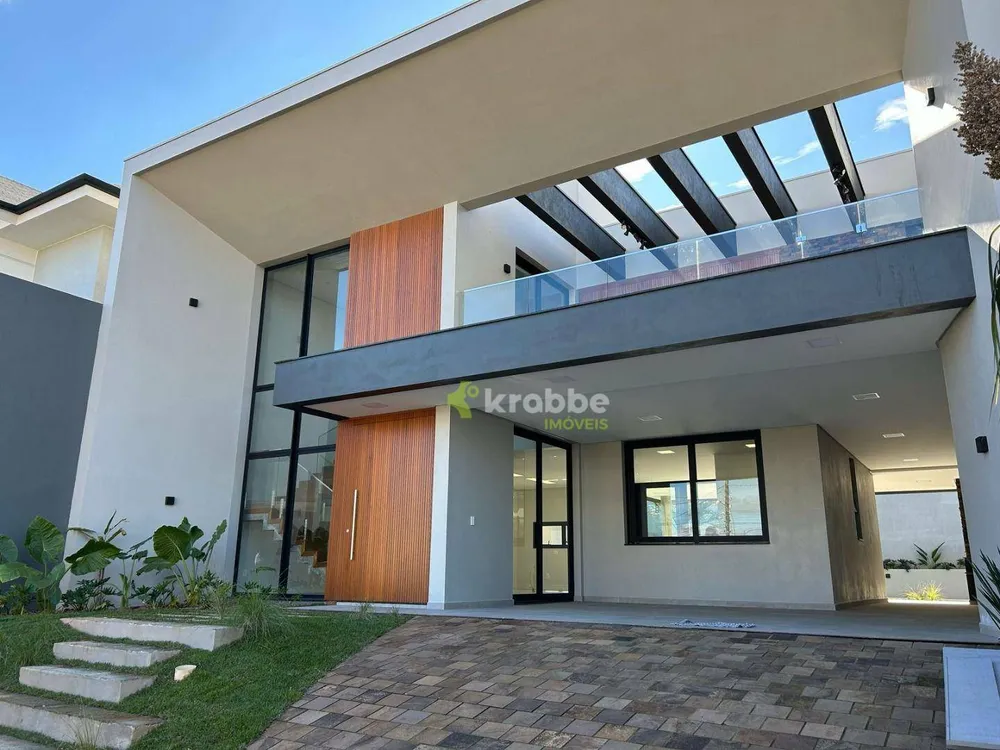 Casa, 3 quartos, 330 m² - Foto 1