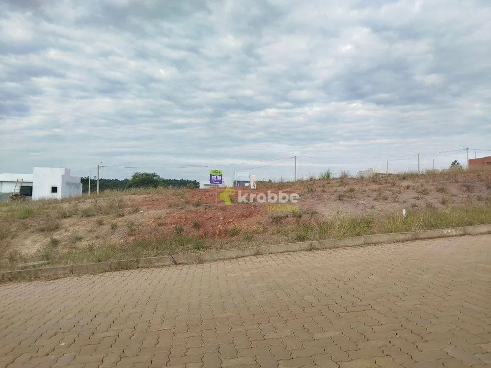 Loteamento e Condomínio, 264 m² - Foto 1