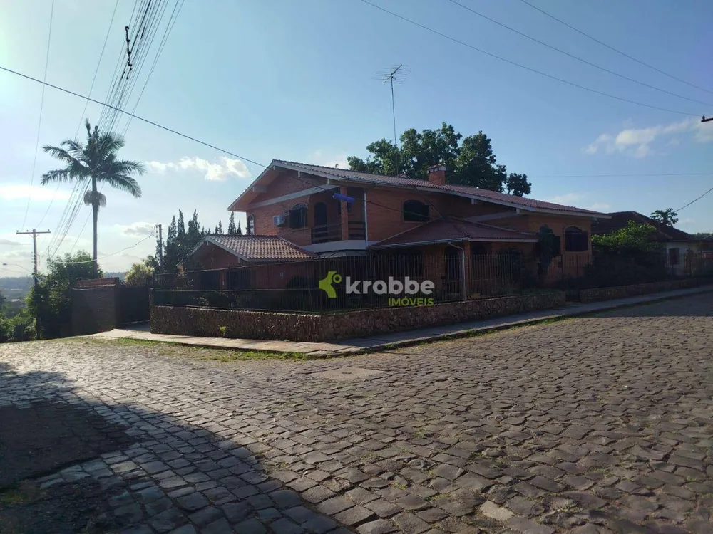 Casa, 4 quartos, 333 m² - Foto 2