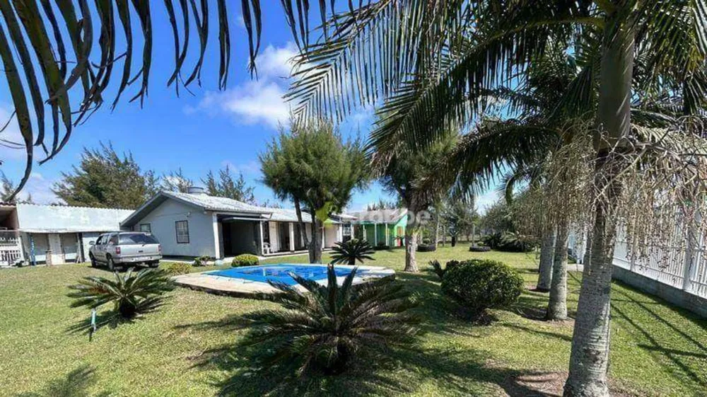 Casa, 3 quartos, 213 m² - Foto 1