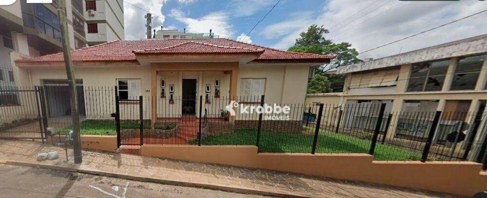 Casa, 3 quartos, 222 m² - Foto 1