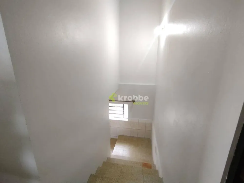 Casa, 6 quartos, 120 m² - Foto 4