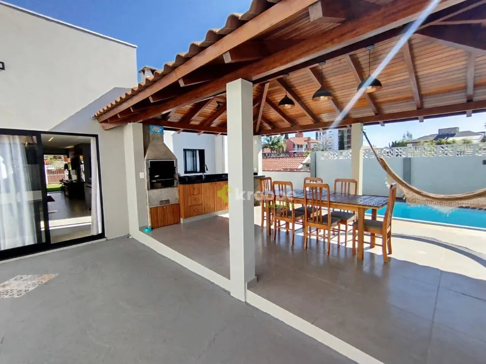 Casa, 3 quartos, 200 m² - Foto 9