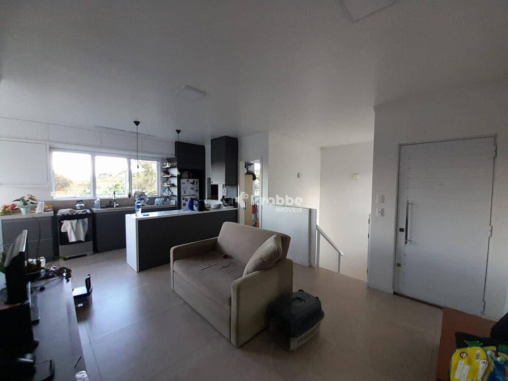 Casa à venda com 2 quartos, 169m² - Foto 2