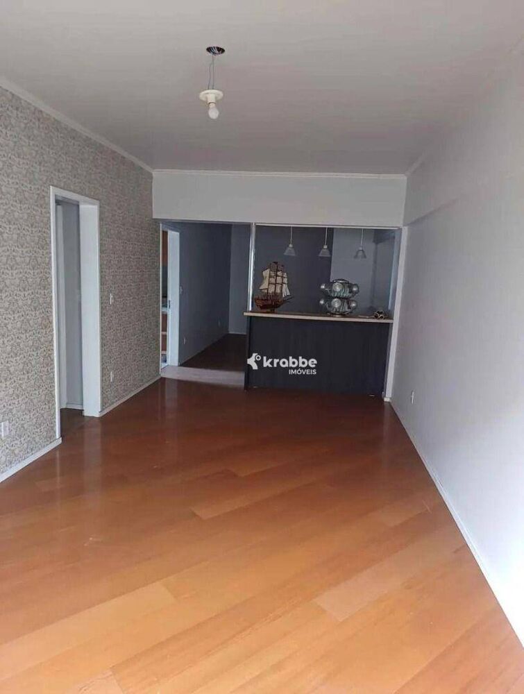 Apartamento à venda com 2 quartos, 121m² - Foto 1