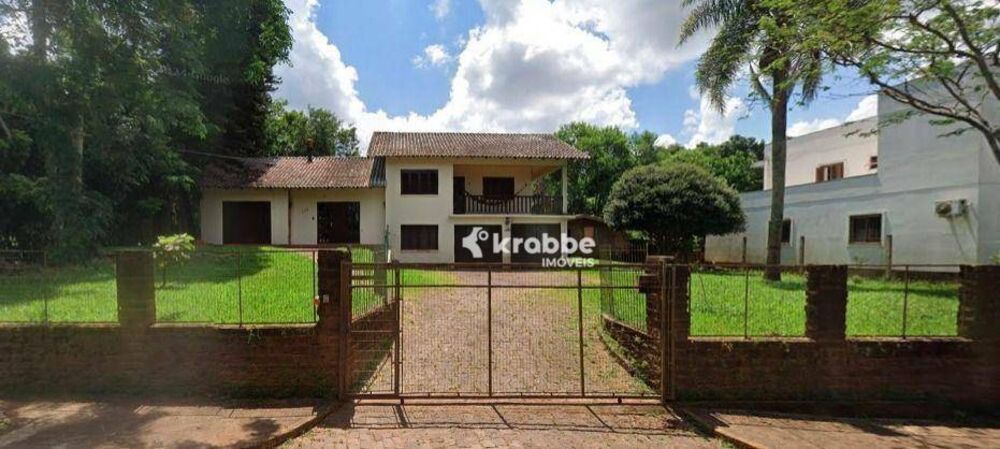 Casa, 5 quartos, 256 m² - Foto 1