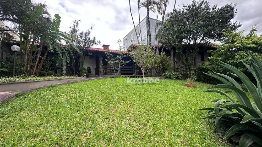 Casa, 5 quartos, 400 m² - Foto 1