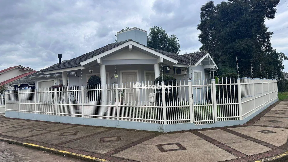 Casa, 3 quartos, 134 m² - Foto 1