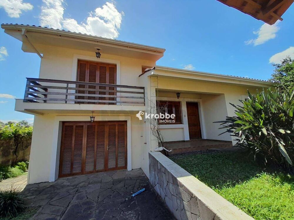 Casa à venda com 3 quartos, 179m² - Foto 1