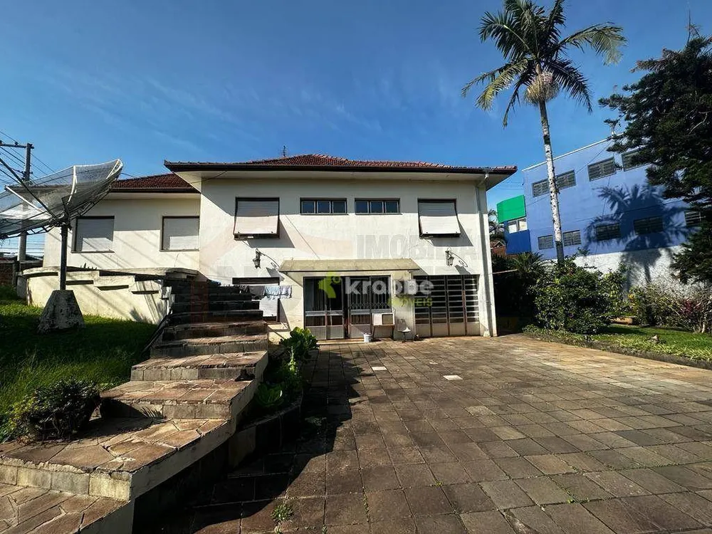 Casa, 5 quartos, 258 m² - Foto 9