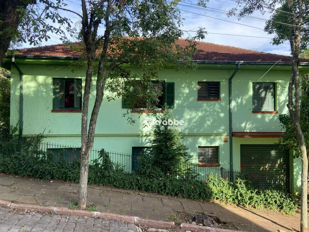 Casa, 5 quartos, 257 m² - Foto 2