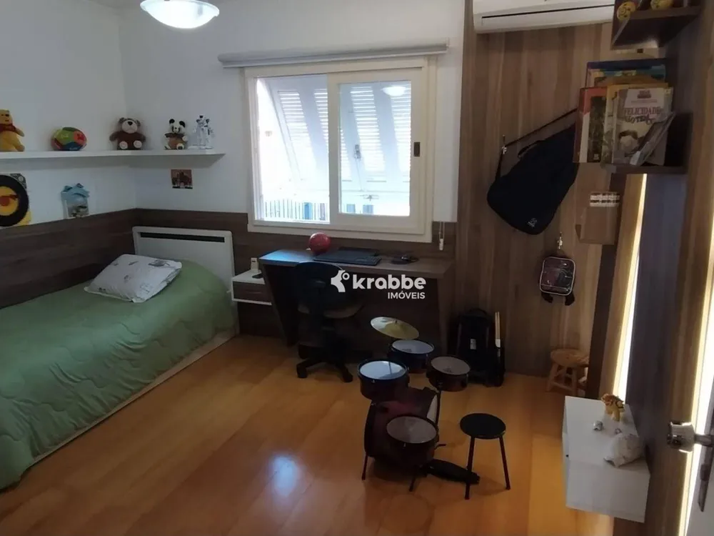 Casa, 3 quartos, 250 m² - Foto 16
