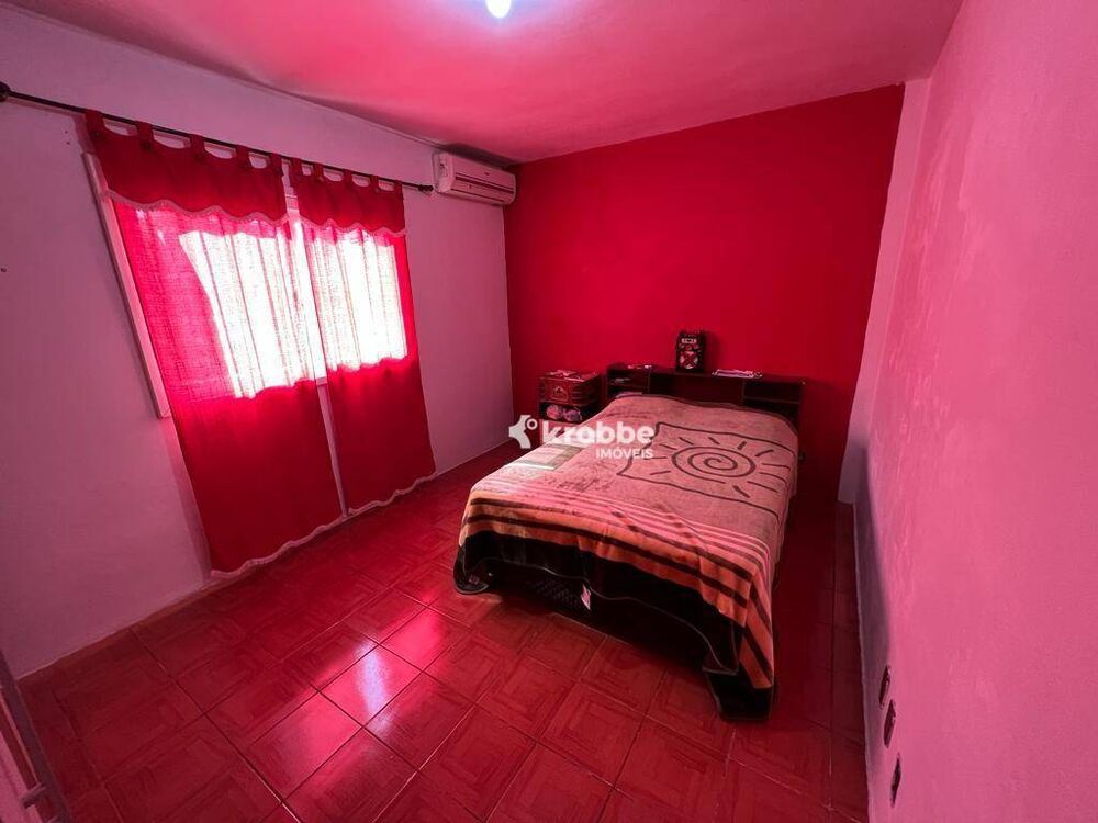 Casa, 4 quartos, 200 m² - Foto 2