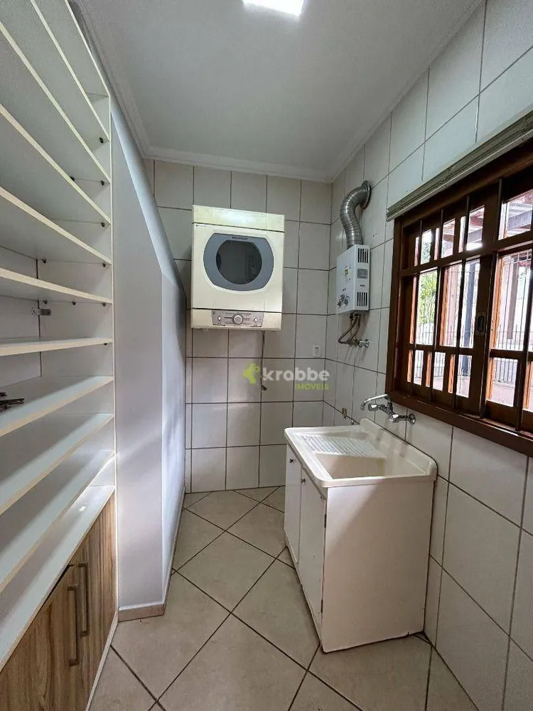 Casa, 4 quartos, 247 m² - Foto 9