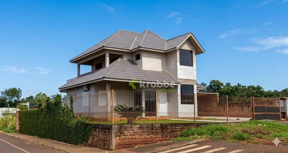 Casa, 4 quartos, 252 m² - Foto 1