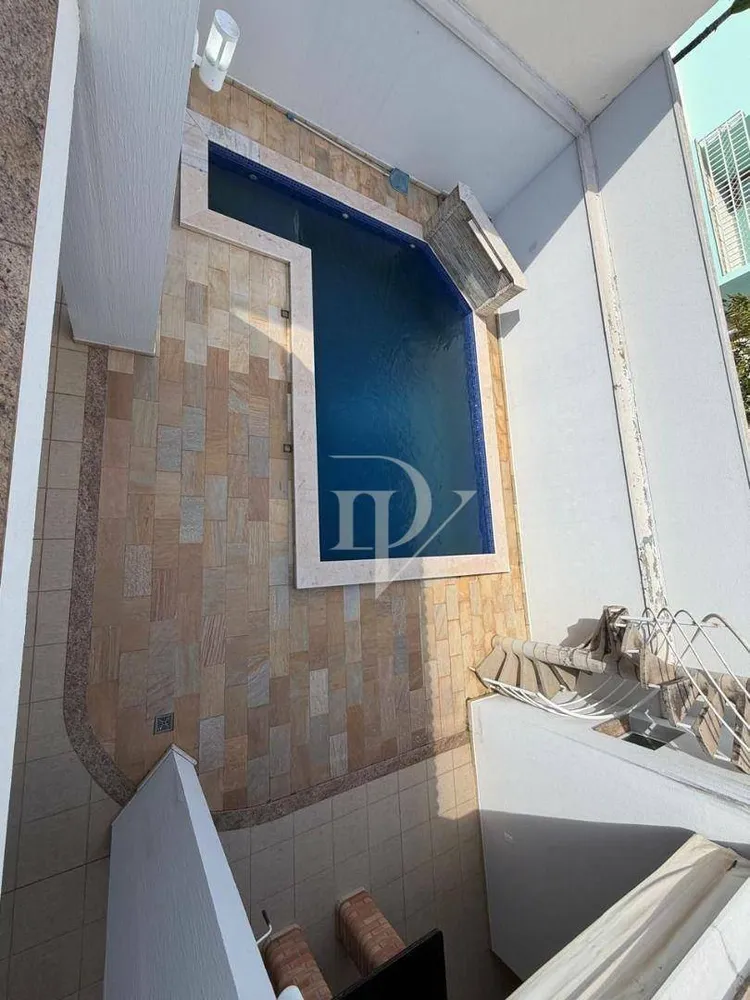 Sobrado, 3 quartos, 247 m² - Foto 2