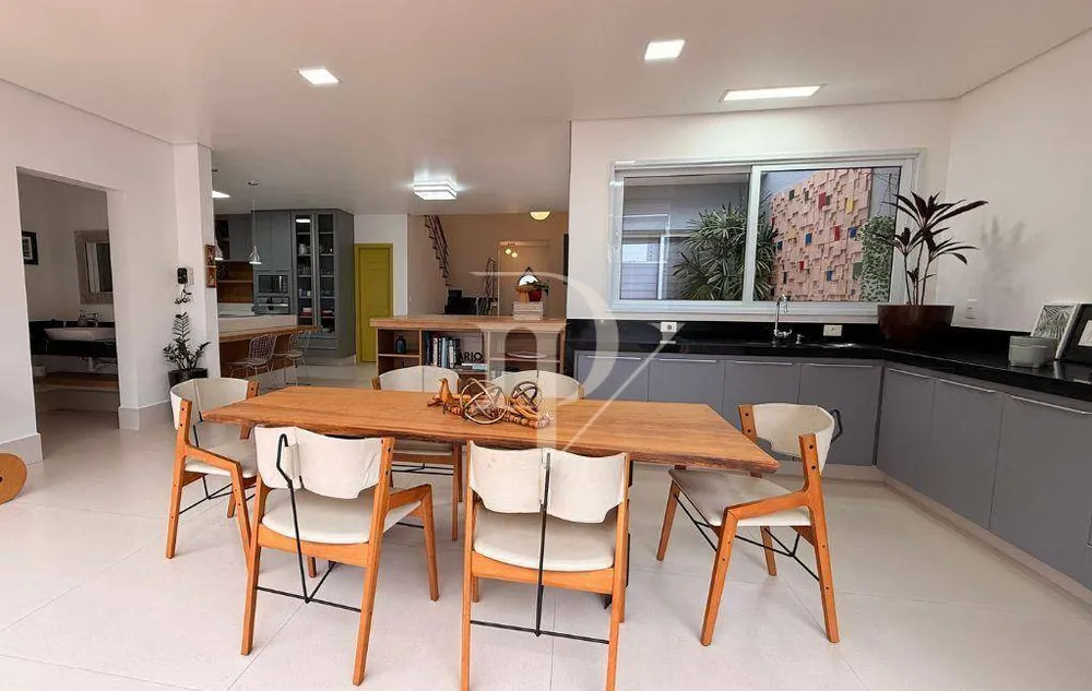 Sobrado, 3 quartos, 248 m² - Foto 7