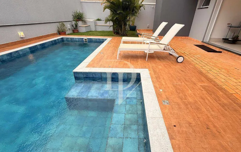 Sobrado, 3 quartos, 248 m² - Foto 1
