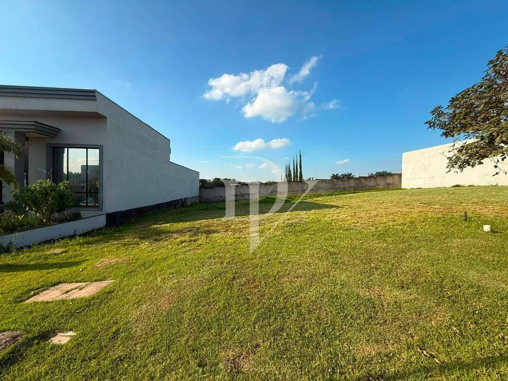 Loteamento e Condomínio, 300 m² - Foto 1