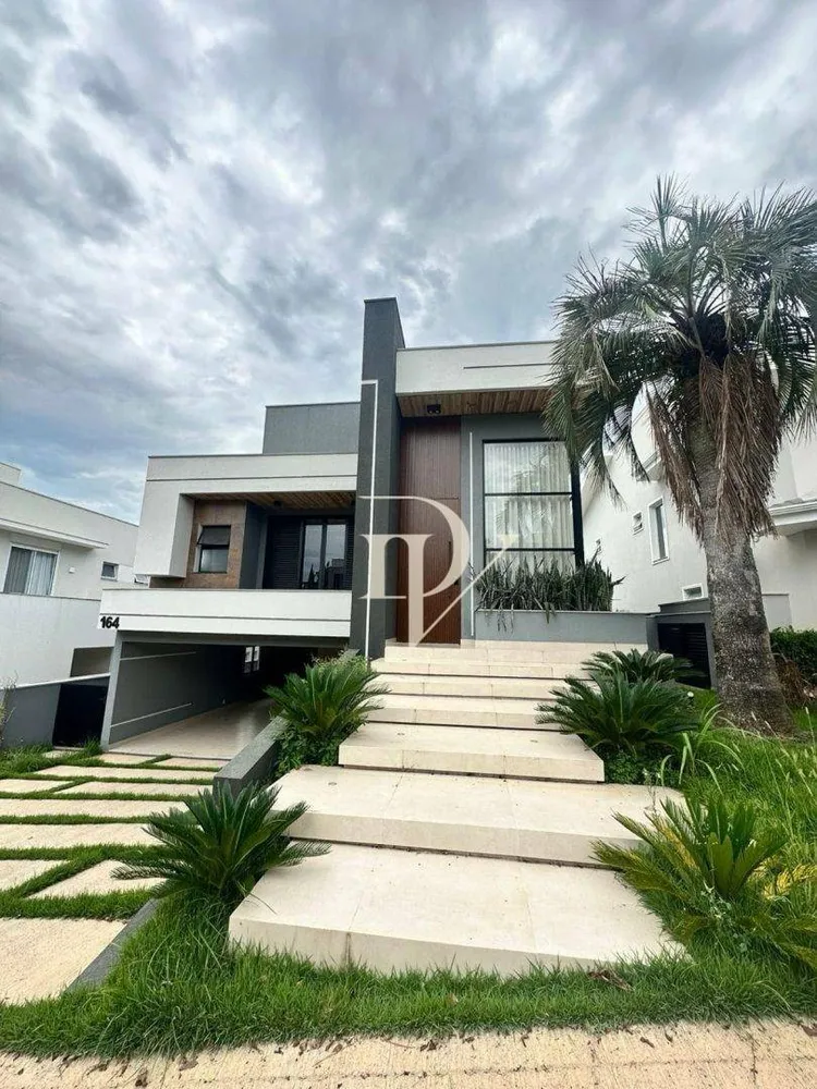 Sobrado, 3 quartos, 346 m² - Foto 1
