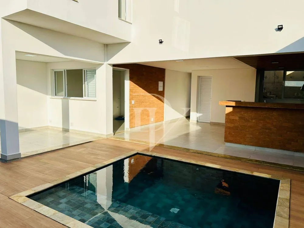 Sobrado, 3 quartos, 198 m² - Foto 1