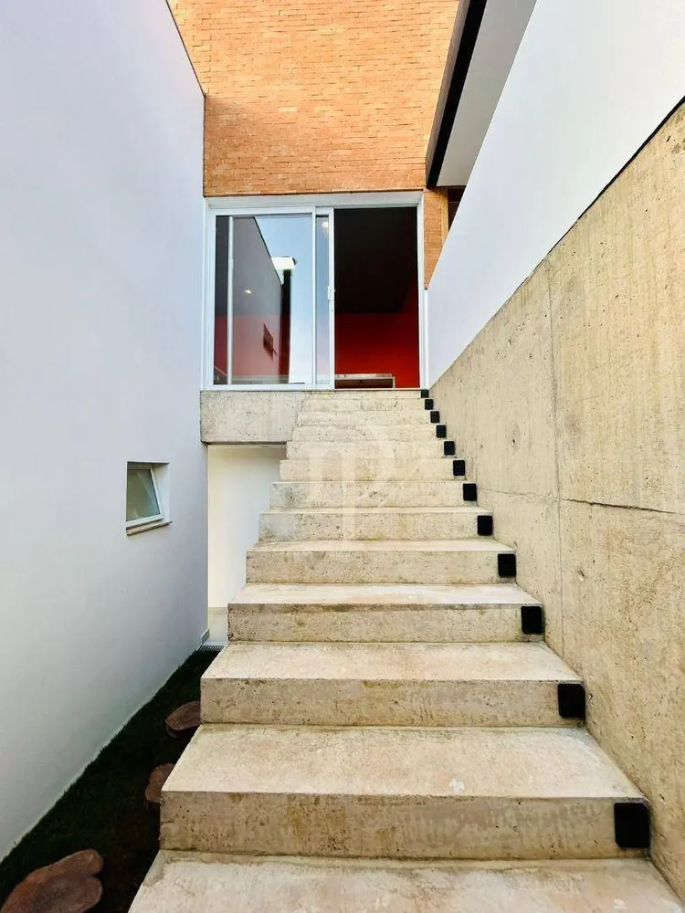 Sobrado, 3 quartos, 198 m² - Foto 2