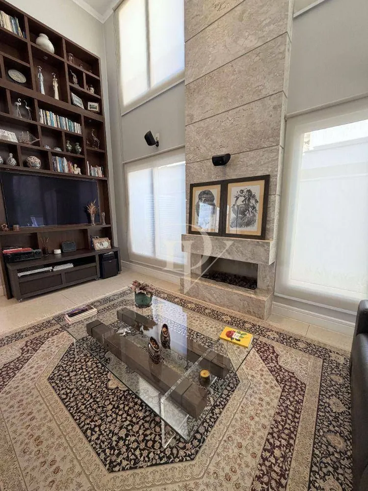 Sobrado, 4 quartos, 315 m² - Foto 1