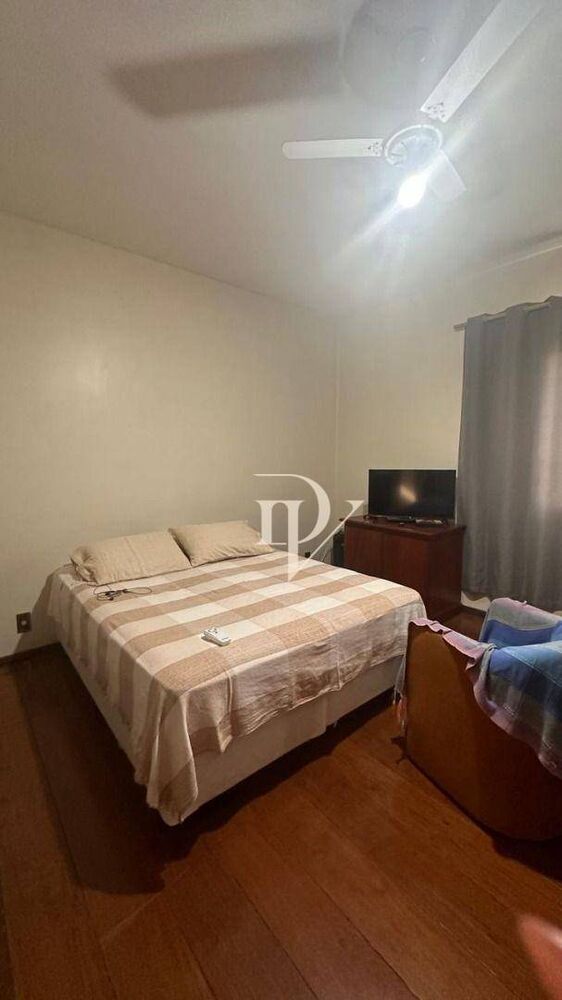 Casa, 3 quartos, 258 m² - Foto 1