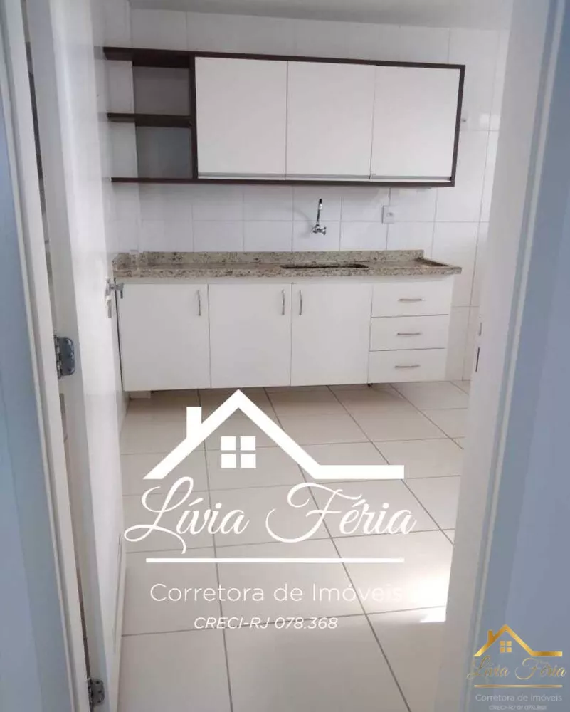 Apartamento à venda com 2 quartos, 70m² - Foto 3