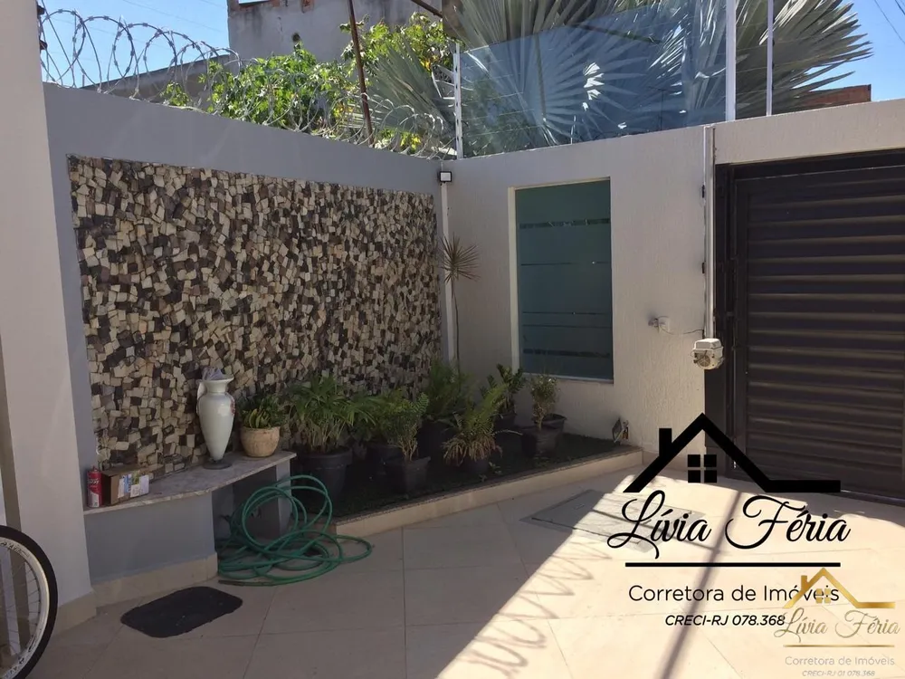 Casa, 4 quartos, 230 m² - Foto 1
