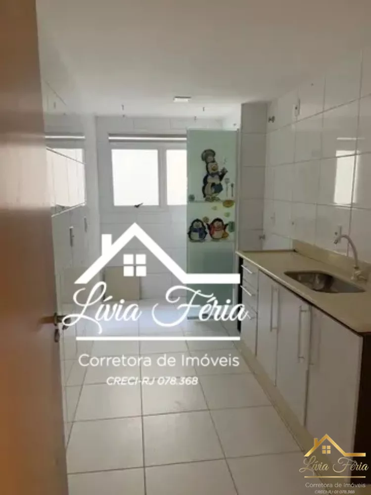 Apartamento à venda com 2 quartos, 70m² - Foto 3