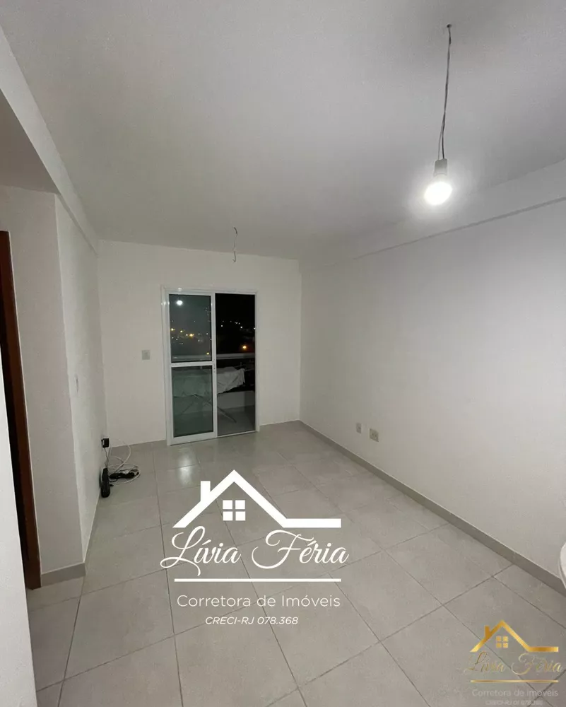 Apartamento à venda com 2 quartos, 62m² - Foto 1