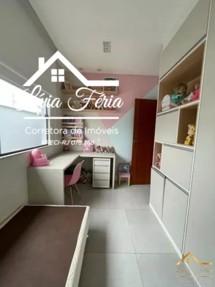 Casa à venda com 3 quartos, 209m² - Foto 4