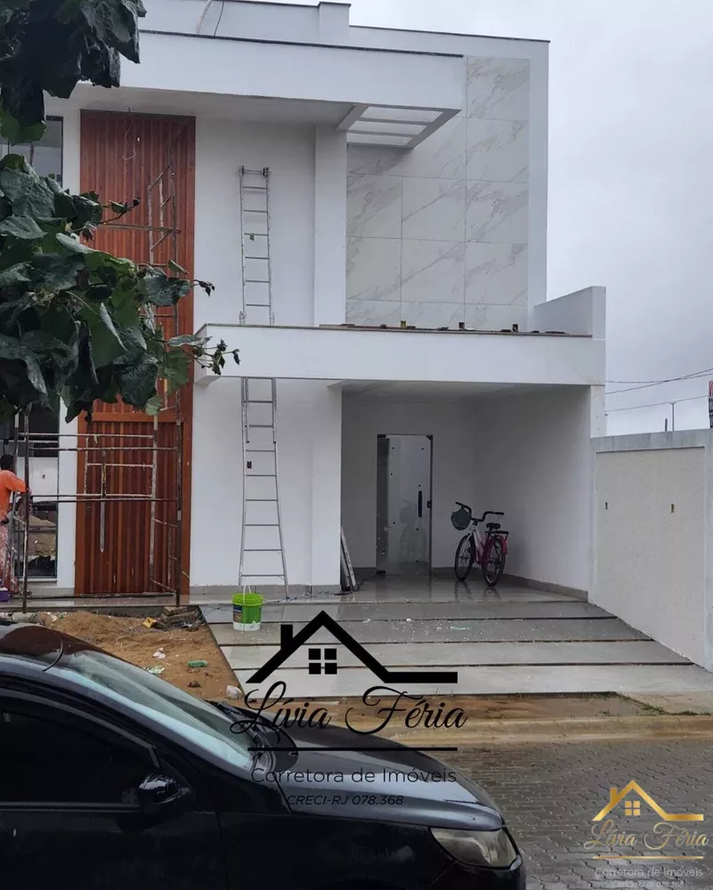 Casa à venda com 3 quartos, 180m² - Foto 1