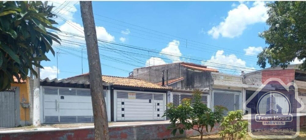 Casa à venda com 2 quartos, 125m² - Foto 1
