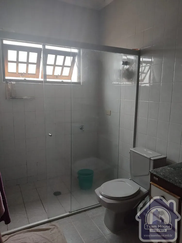 Sobrado, 3 quartos, 244 m² - Foto 2