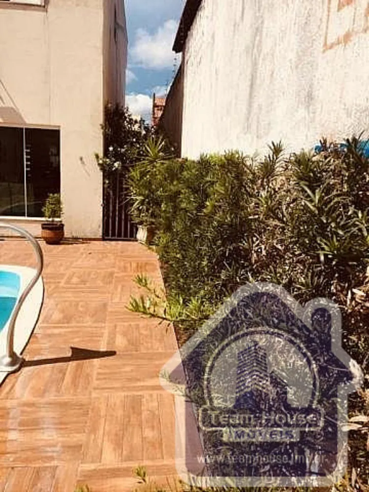 Sobrado, 3 quartos, 236 m² - Foto 4