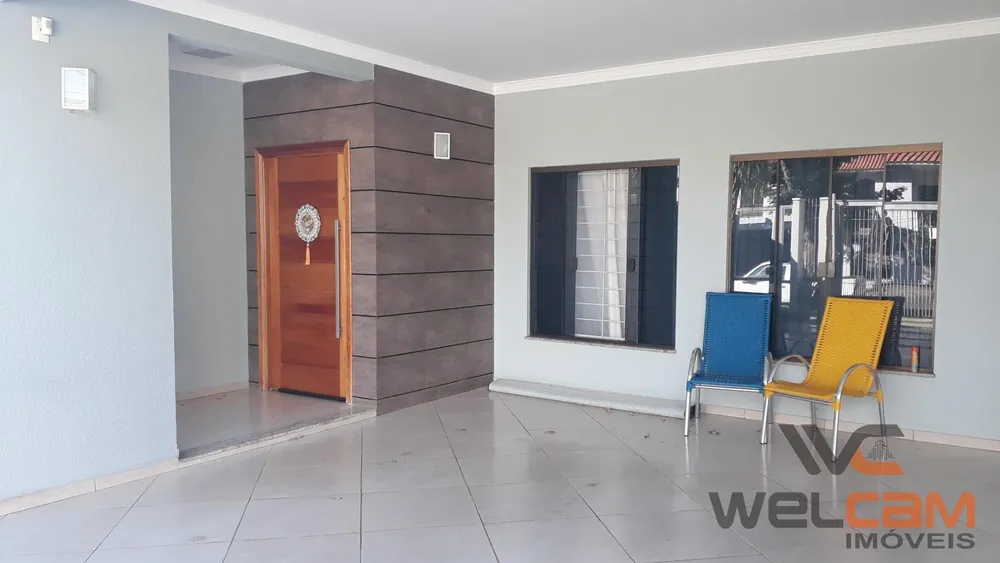 Casa, 3 quartos, 226 m² - Foto 2