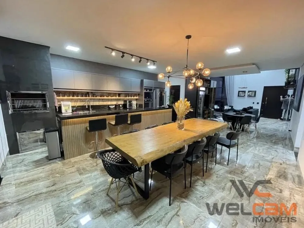 Casa, 3 quartos, 203 m² - Foto 9