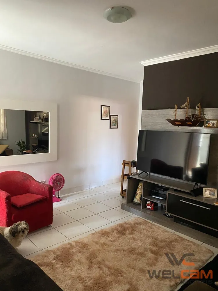 Casa, 2 quartos, 210 m² - Foto 1