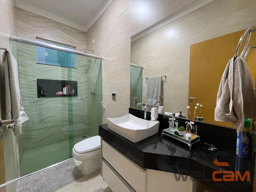 Casa, 3 quartos, 172 m² - Foto 2