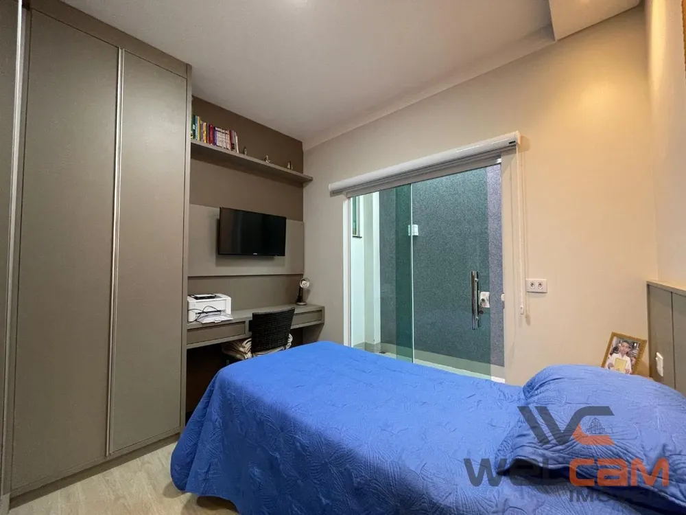 Casa, 3 quartos, 172 m² - Foto 1