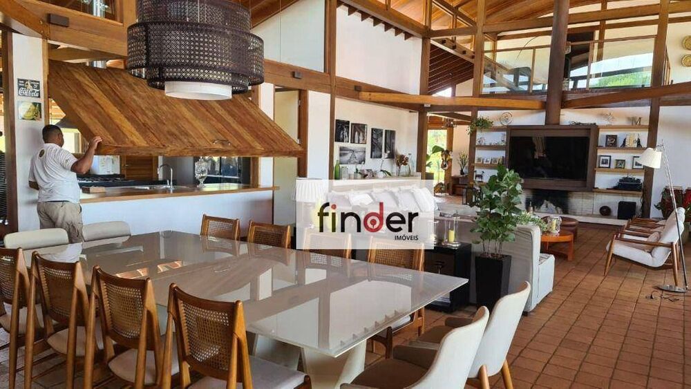 Casa, 6 quartos, 1096 m² - Foto 1