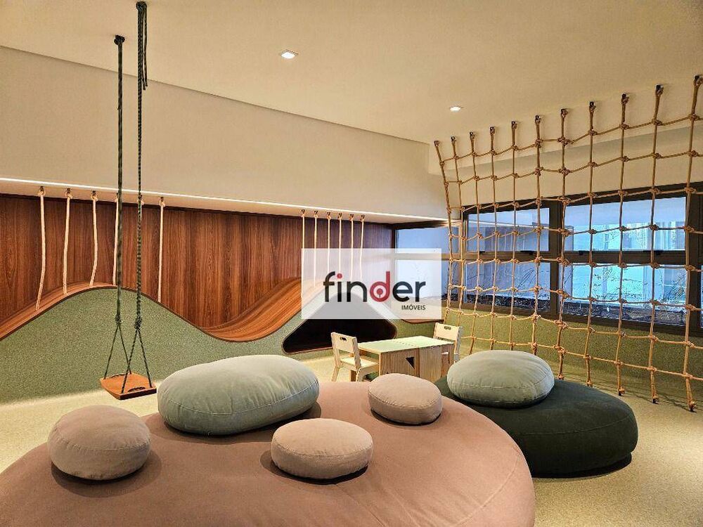 Apartamento à venda com 3 quartos, 226m² - Foto 4